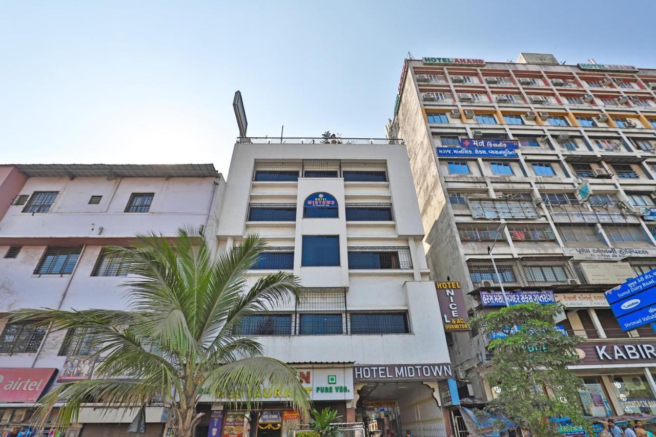 Hotel Midtown Surate Exterior foto